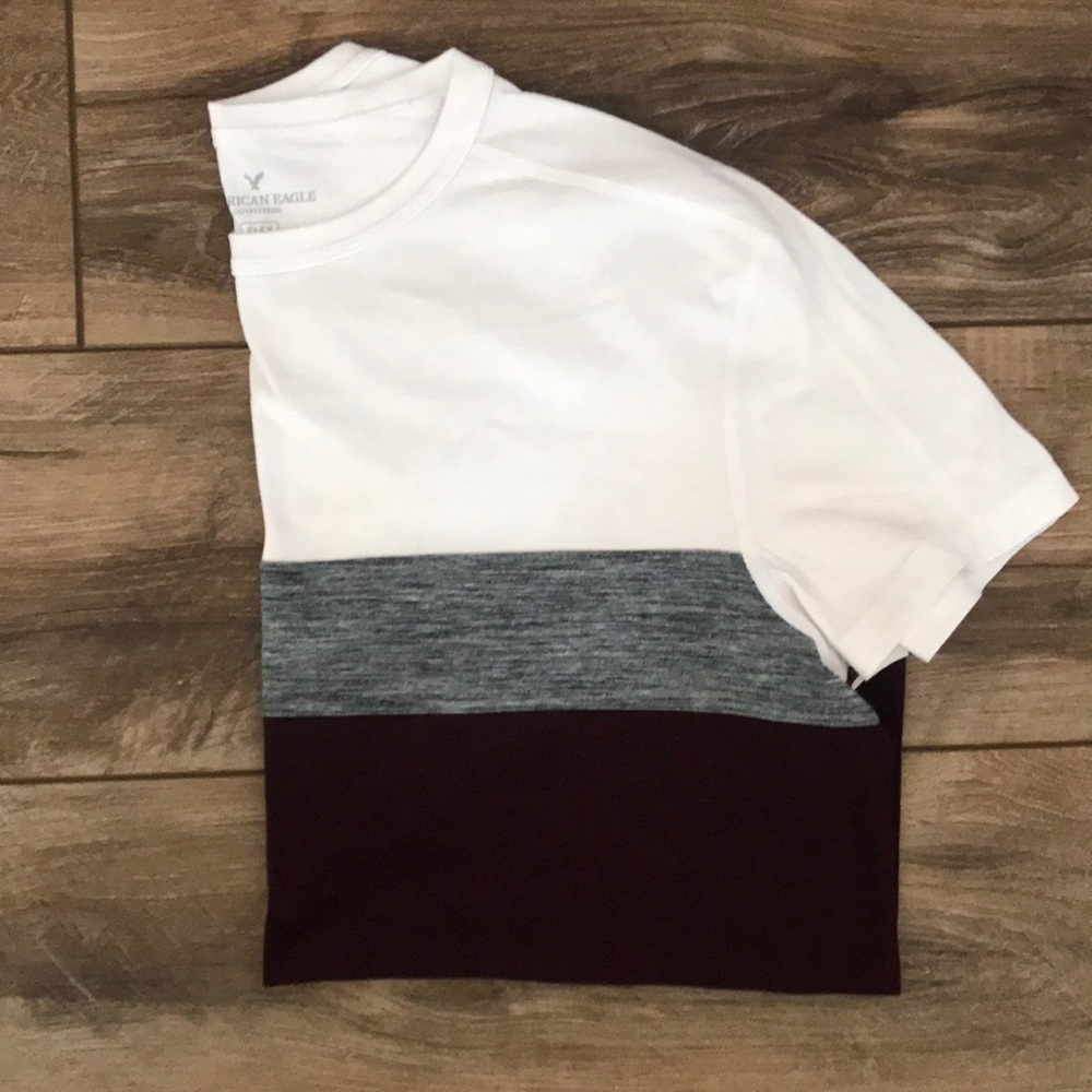 American Eagle Flex T size L